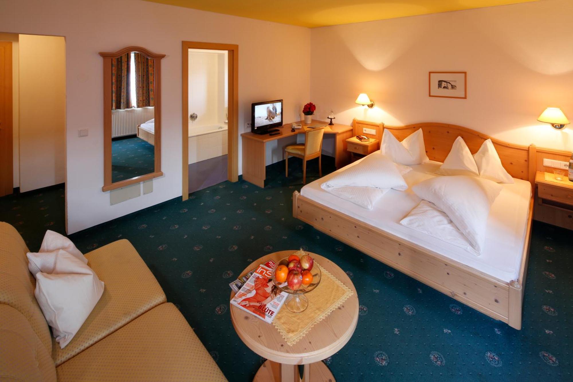 Hotel Am Reschensee Esterno foto