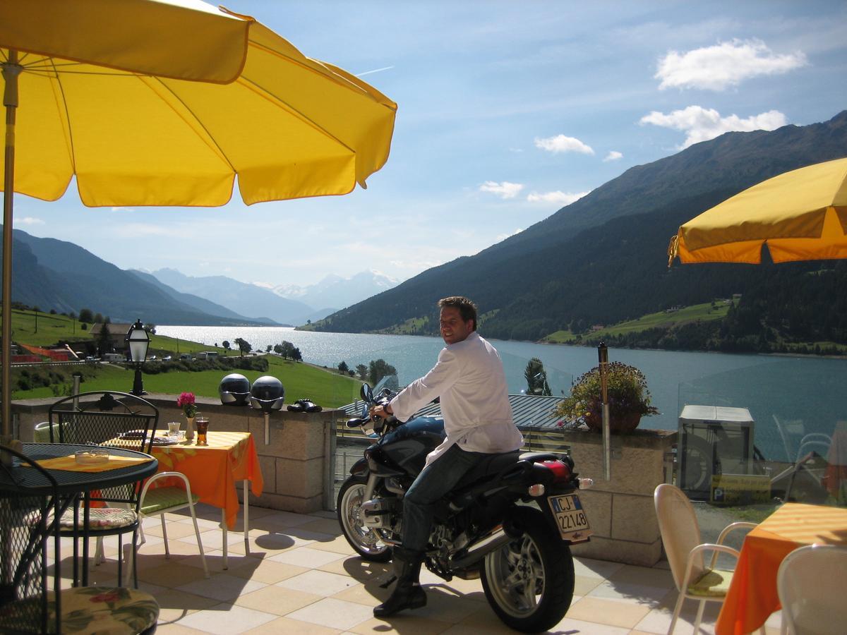 Hotel Am Reschensee Esterno foto