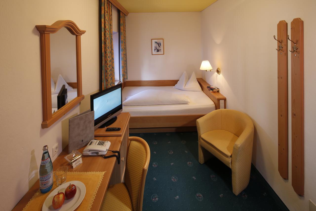 Hotel Am Reschensee Esterno foto